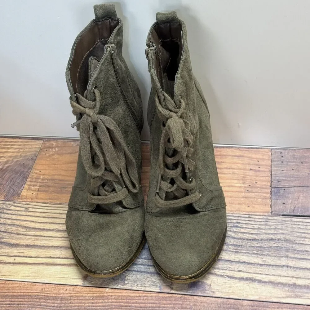 Candie’s Olive Green Suede High Block Heel Zip Combat Style Ankle‎ Boot Size 7